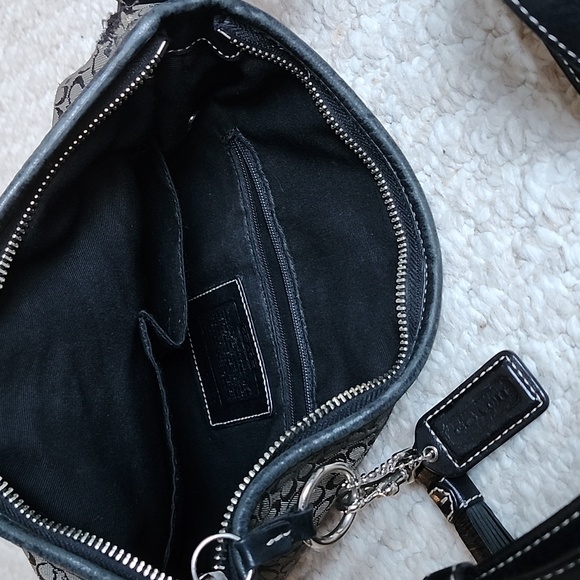 Coach Crossbody Purse - Picture 6 of 8